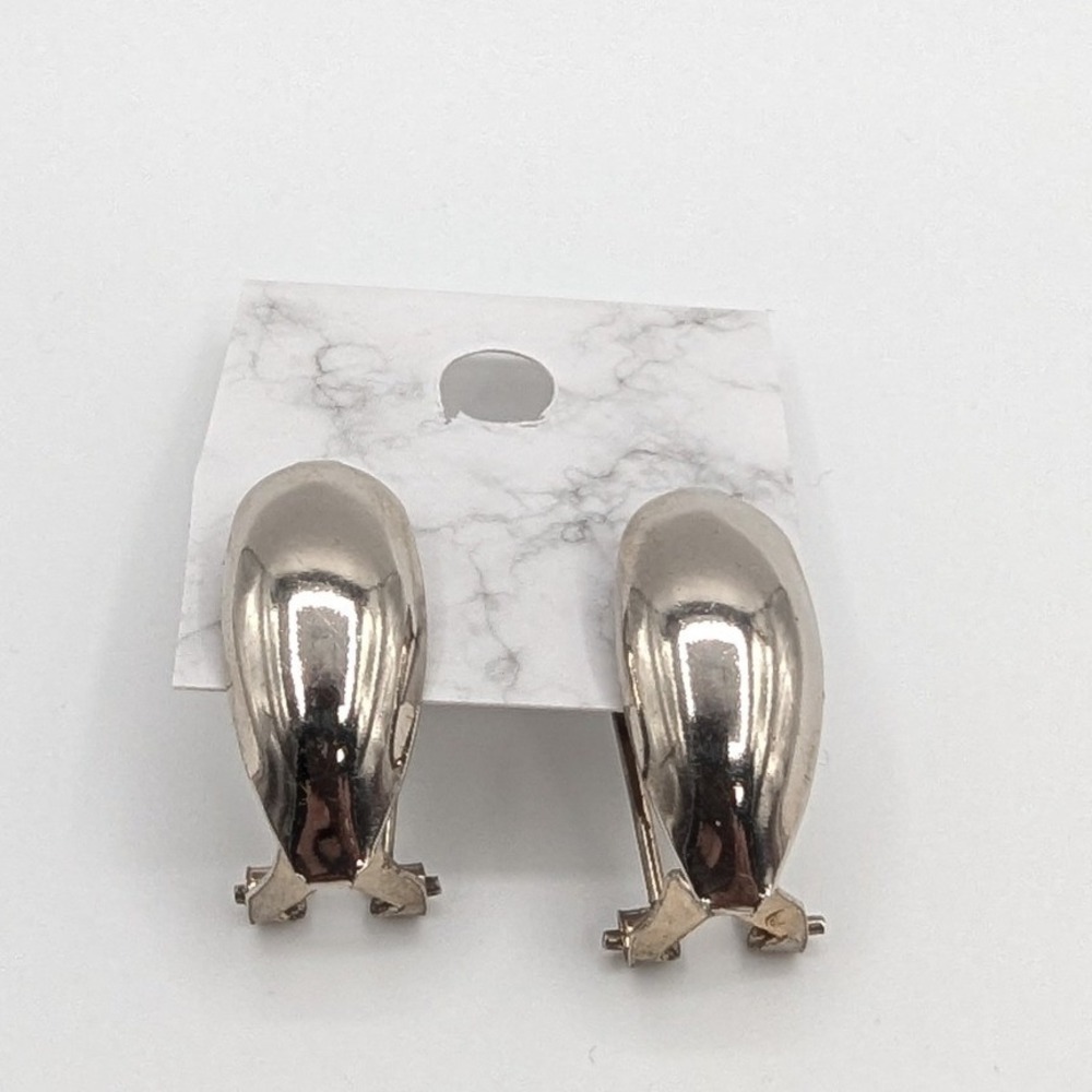 Vintage Silver Tone High Polish Elongated Teardrop Omega‎ Back Pierced Earrings